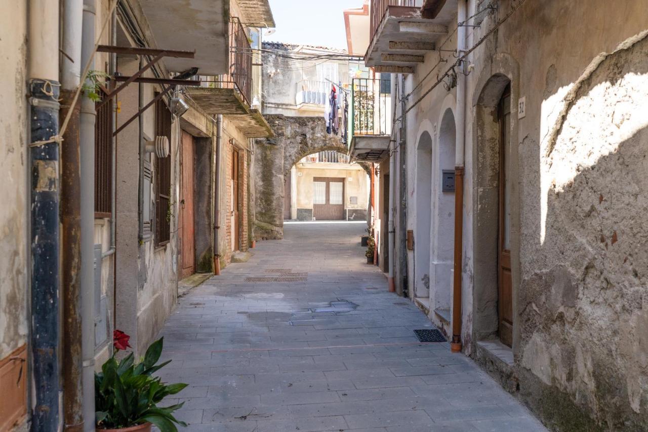 Ferienwohnung Casanatura Francavilla di Sicilia Exterior foto